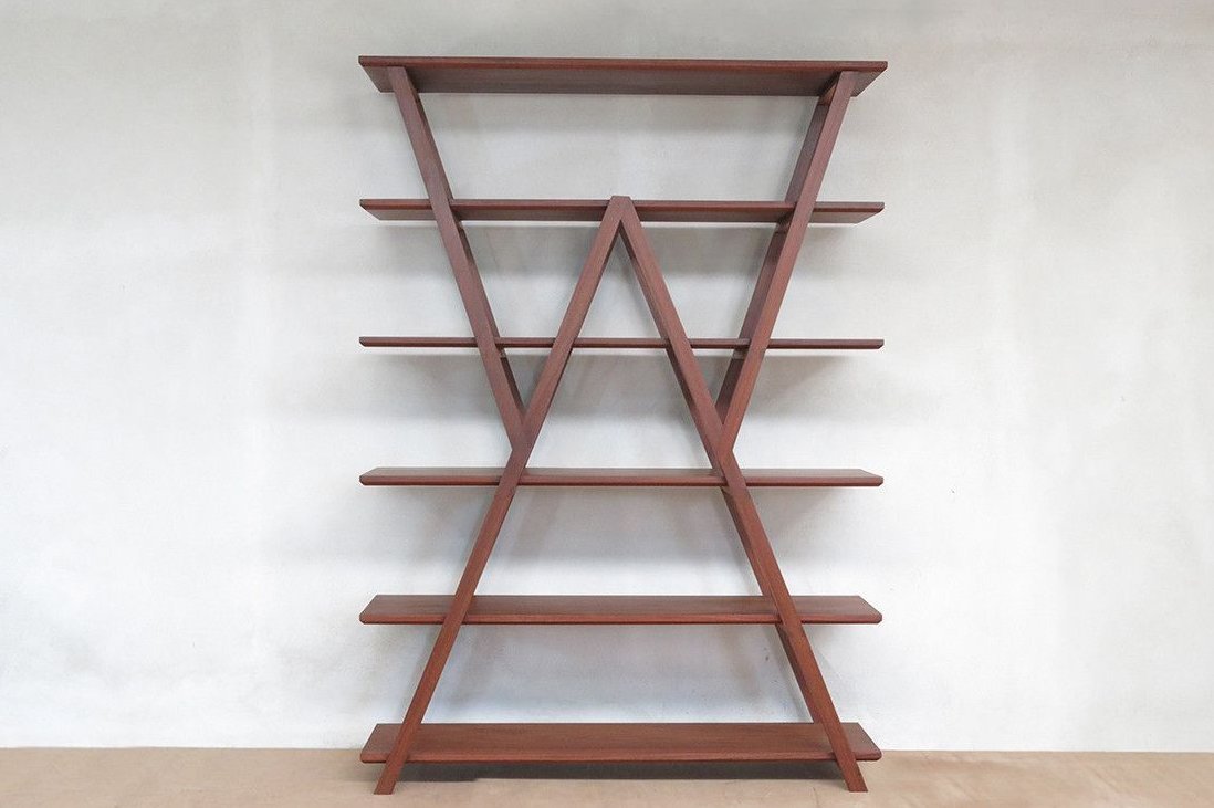 Watson_Shelf_Nanciton_1_web_640x426_crop_center_2x_64499107-d683-42d0-8203-63bfebb77474.jpg